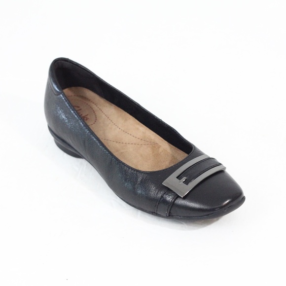 Clarks Artisan Black Leather Ballet Flat sz 6 Women Square Toe Shoes Slip on - Picture 3 of 8